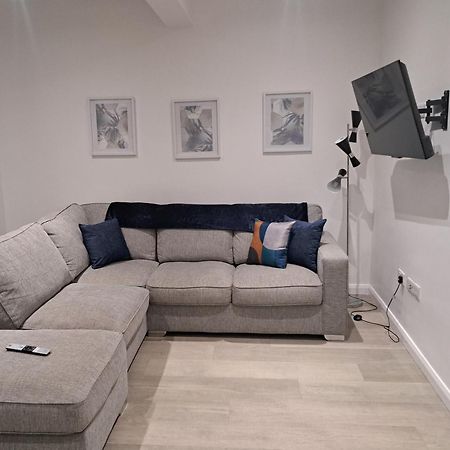 Modern Apartment With Sea Views Portrush Exterior photo